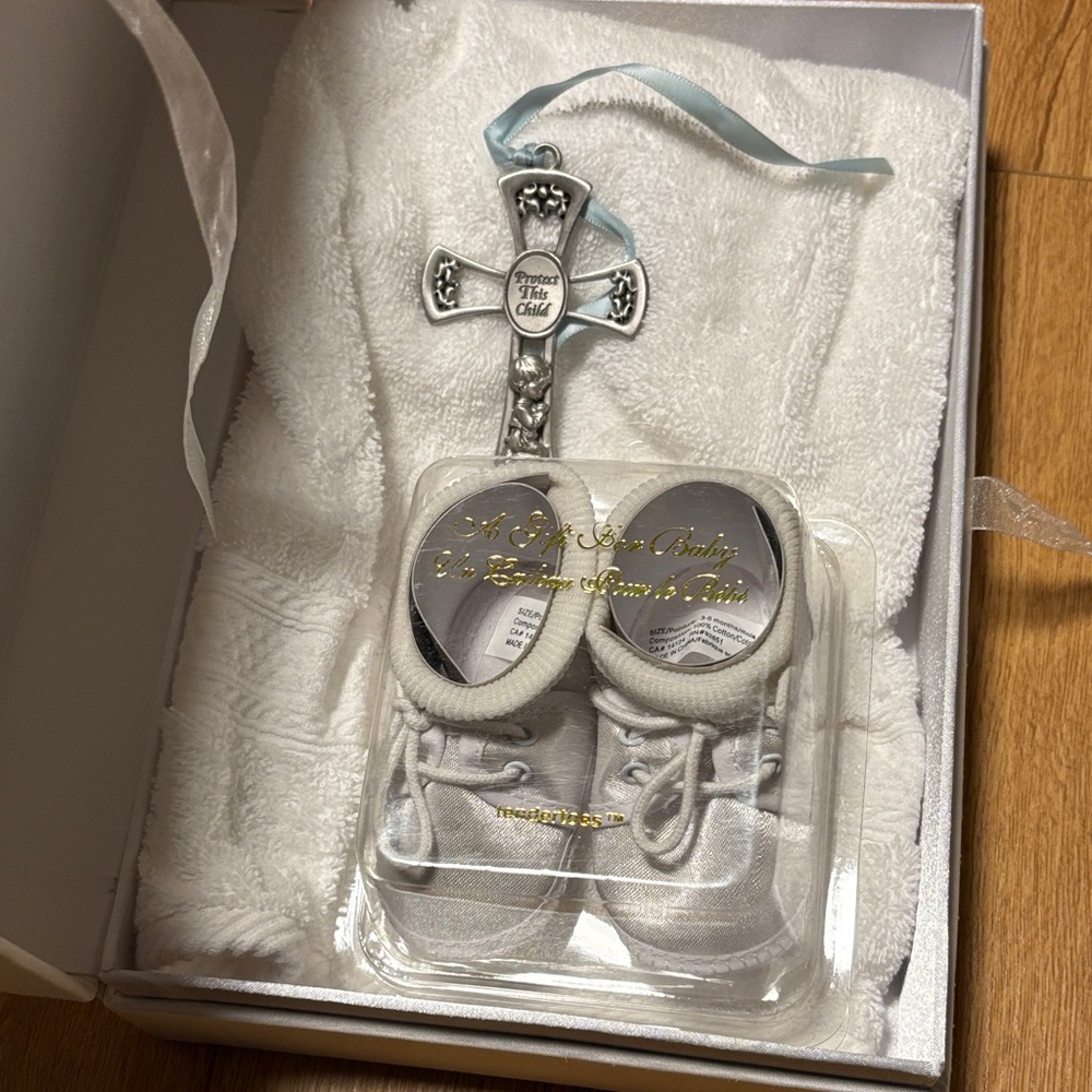 ⭐ 3 for $15 Cream Baby Keepsake Box with Cross